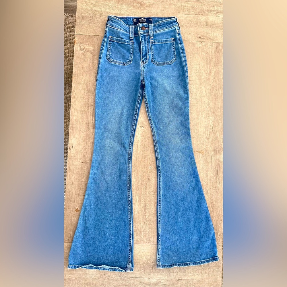 HOLLISTER Classic Blue Flared Women's Jeans